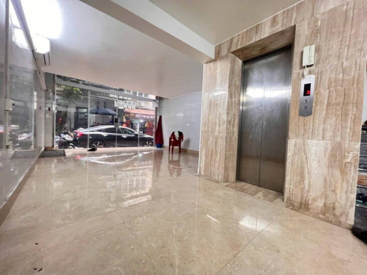 Bán nhà mặt phố Đồng Bát, Nam Từ Liêm, tòa nhà 7 tầng thang máy, vỉa hè, ô tô tránh, diện tích 80m,