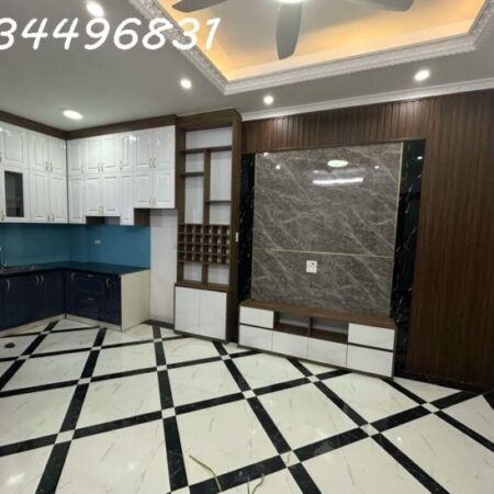 HƠN 5 TỶ XÍU NHÀ 5 TẦNG MỚI TINH FULL NỘI THẤT SẮP HOÀN THIỆN MỪNG XUÂN NĂM MỚI TẠI LONG BIÊN