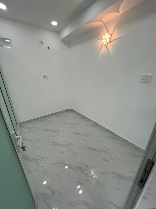 BÁN NHÀ QUẬN 6 – HẺM Ô TÔ – 2 TẦNG 2PN 2WC – NHỈNH 2 TỈ