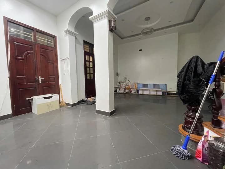 DỊCH VỌNG – CẦU GIẤY – NỞ HẬU – AN SINH ĐỈNH – EM MẶT PHỐ – NHỈNH 8 TỶ