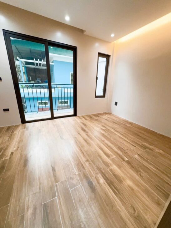 KIM MÃ – BA ĐÌNH- MT 4,3M- KINH DOANH – LÔ GÓC- NHÀ MỚI – HAI THOÁNG – NHỈNH 7 TỶ