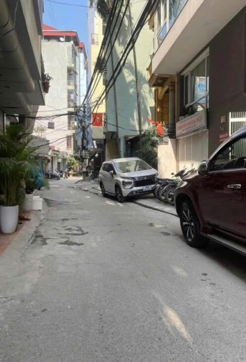 NGUYỄN CHÍ THANH – LÁNG THƯỢNG – ĐỐNG ĐA -THANG MÁY – VỈA HÈ – NHỈNH 17 TỶ