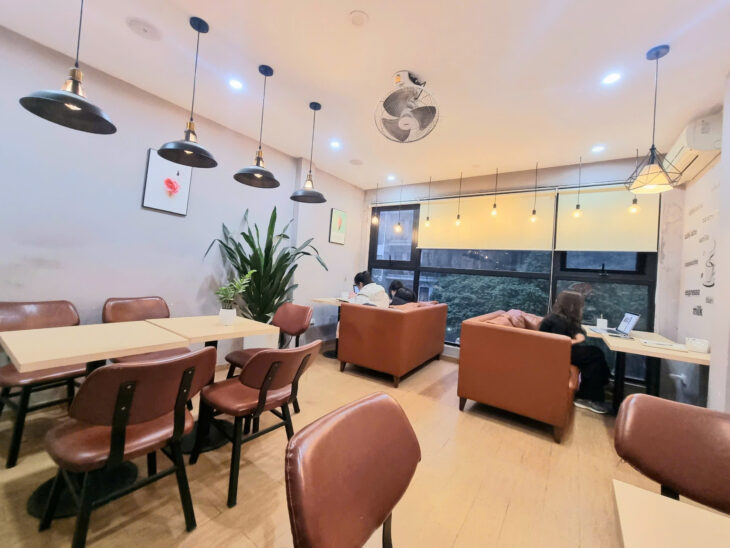 MẶT PHỐ TRẦN QUỐC HOÀN – CHỈ 12 TỶ – 4 TẦNG – MT 4M VUÔNG ĐẸP – VỈA HÈ RỘNG