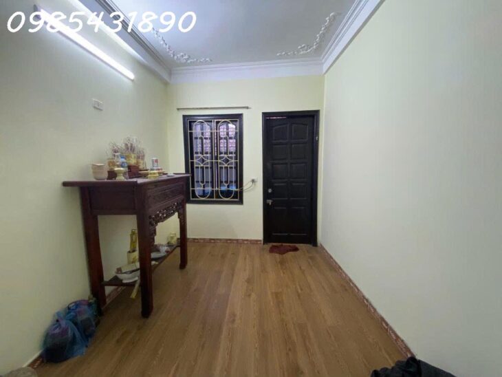 Bán gấp nhà Tân Triều, 5 tầng, DT,S= 20m2, giá hơn 4 tỷ một tí