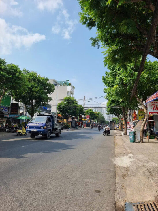 Bán nhà mặt tiền 2 tầng 5,1x32m giá 12 tỷ Đường Dương Thị Mười