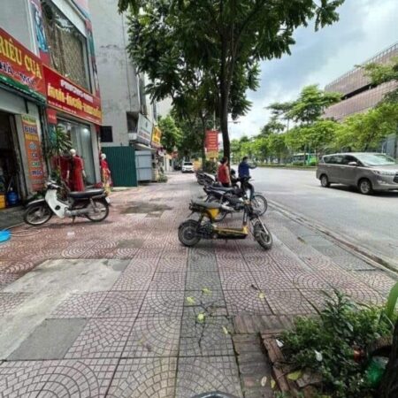 Bán đất đấu giá Thạch Bàn,mặt phố, kinh doanh bất chấp 75m,MT 5m dư 14 tỷ Bán đất đấu giá Thạch Bàn,mặt phố, kinh doanh bất chấp 75m,MT 5m dư 14 tỷ