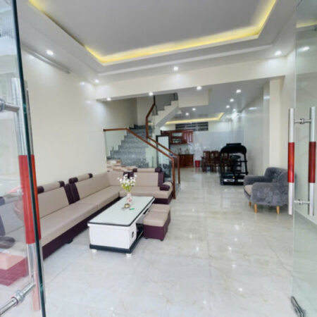 Nhà Văn Cao, 55m 4 tầng, đường ô.tô vị trí cực kỳ nông, Giá 5.7 tỉ full đồ Nhà Văn Cao, 55m 4 tầng, đường ô.tô vị trí cực kỳ nông, Giá 5.7 tỉ full đồ