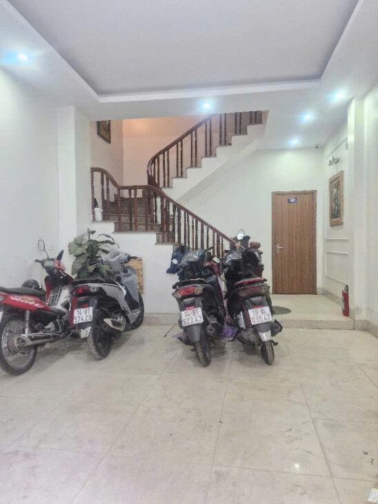 bán nhà Đống Đa 54M Thái Hà, cách ô tô 20m, sổ vuông,