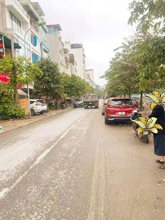 bán nhà Thanh Xuân ven hồ, vỉa hè kinh doanh sầm uất