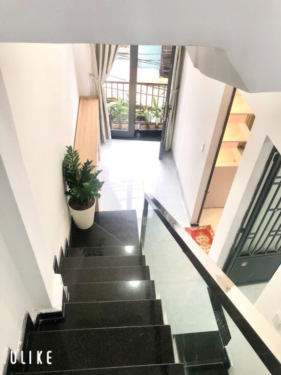 ♥ Nhà Hùng Vương, Kiệt Nhựa 3.5m thông, 67m2, ngang 5.5m, 3 tầng cứng đẹp, 3PN, sân thượng