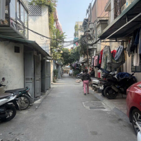 bán nhà Đống Đa 40m Tây Sơn, gần phố, ô tô đỗ cửa, kinh doanh