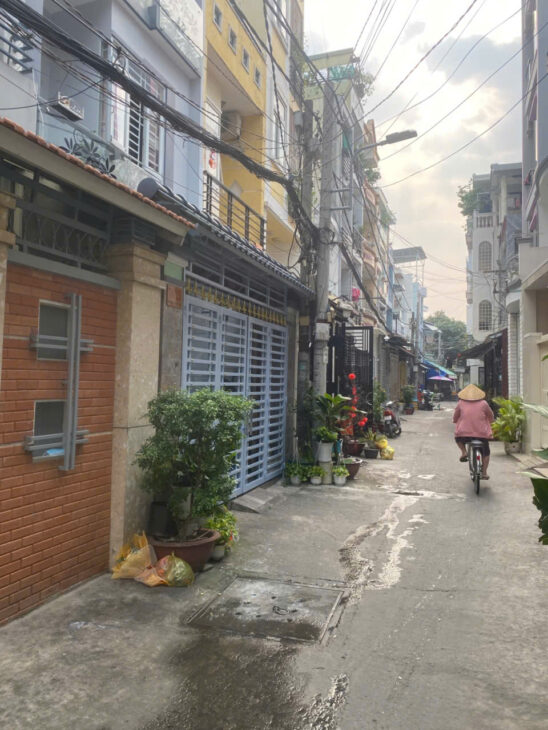 NHÀ ĐẸP AU DUONG LAN – 69M2 X 4 TẦNG – 8.8 TỶ – Ô TÔ TRÁNH