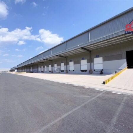 XT005 Kho lưu trữ, vận hành logistic, vị trí thuận lợi, sân bãi rộng cont chờ xuất nhập XT005 Kho lưu trữ, vận hành logistic, vị trí thuận lợi, sân bãi rộng cont chờ xuất nhập