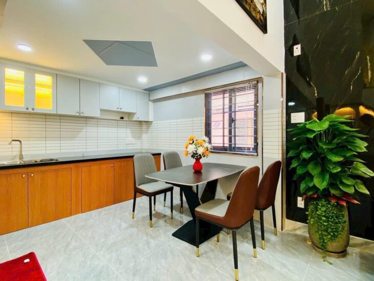 NHÀ ĐẸP LUNG LINH – 38M2 – 2 TẦNG – 3PN- P.10 GÒ VẤP – HƠN 4tỷ