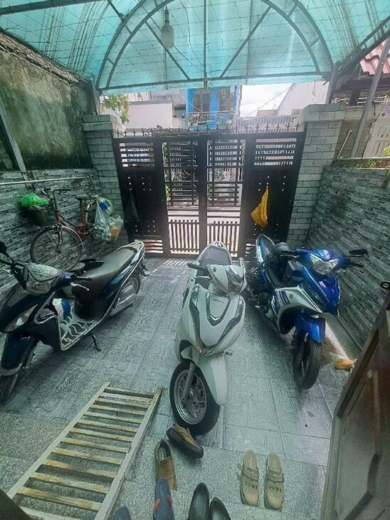 BÁN NHÀ MẶT TIỀN HẺM XE TẢI GÒ VẤP, 64M2, 4 TẦNG, KINH DOANH TỐT.