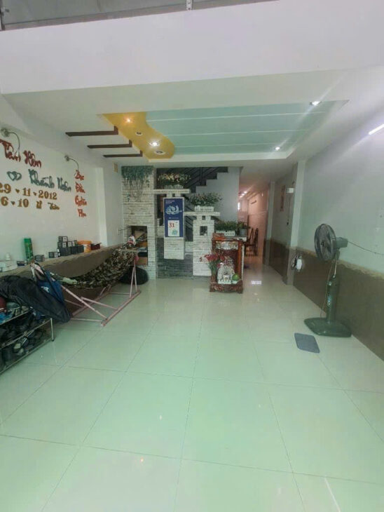 BÁN NHÀ MẶT TIỀN HẺM XE TẢI GÒ VẤP, 64M2, 4 TẦNG, KINH DOANH TỐT.