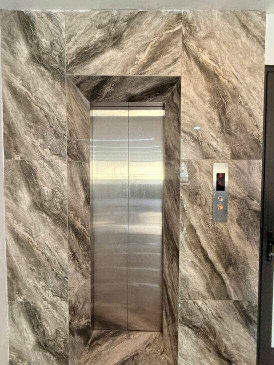 BÁN NHÀ 55M2,PHÂN LÔ VỈA HÈ, 7 TẦNG, THANG MÁY, NGÕ 19 KIM ĐỒNG, GIÁP BÁT – 19.9 TỶ