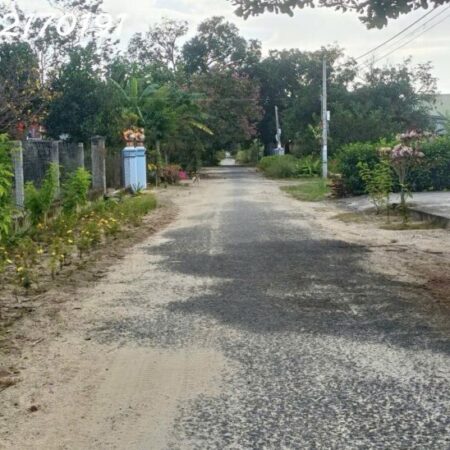 Đất Thổ cư Ngay khu dân cư bàn cờ CAM AN BẮC- Đường 8m- GIÁ tốt nhaasrt khu vực- QH An Toàn.