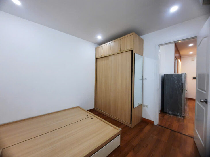 Bán căn hộ chung cư quận Hoàng Mai 46m2, 2 ngủ full nội thất, giá siêu rẻ