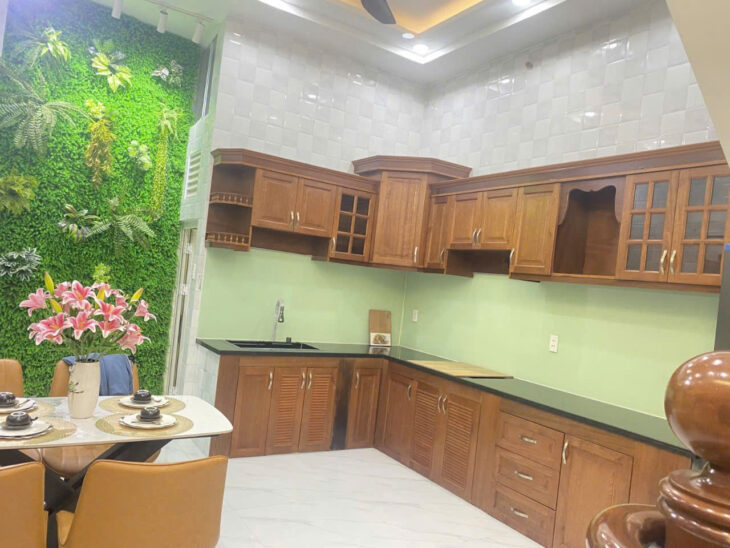 BÁN NHÀ GÒ VẤP, HXH, CÁCH 5 PHÚT ĐI QUA EMART 2 PHAN HUY ÍCH, NHỈNH 6 TỶ.