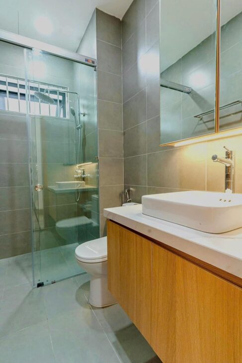 BÁN NHÀ GẦN AEON MALL LONG BIÊN, 5 TẦNG, GIÁ CHỈ 5.85 TỶ