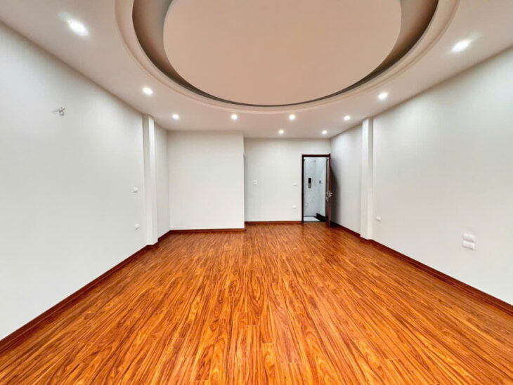 BÁN NHÀ PHÂN LÔ VỈA HÈ TRỊNH ĐÌNH CỬU- HOÀNG MAI, 7 TẦNG, THANG MÁY, GIÁ 19,9TỶ.