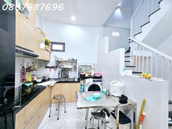 Bán Nhà Trung Tâm Thành Phố Nha Trang, Cách Biển 200m, Gần Chợ Xóm Mới GIÁ 5 TỶ 9