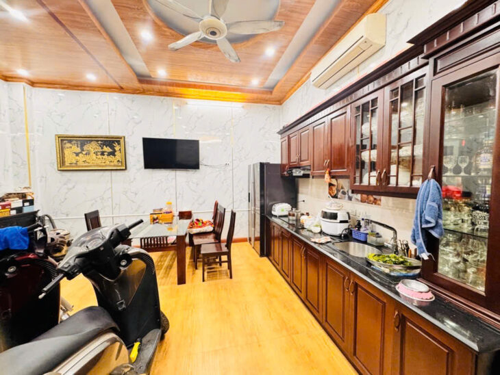 BÁN NHÀ HOÀNG NGÂN – DÂN XÂY TÂM HUYẾT – NGÕ NÔNG, 20M RA PHỐ – DT 50M2X5T – GIÁ 10,2 TỶ