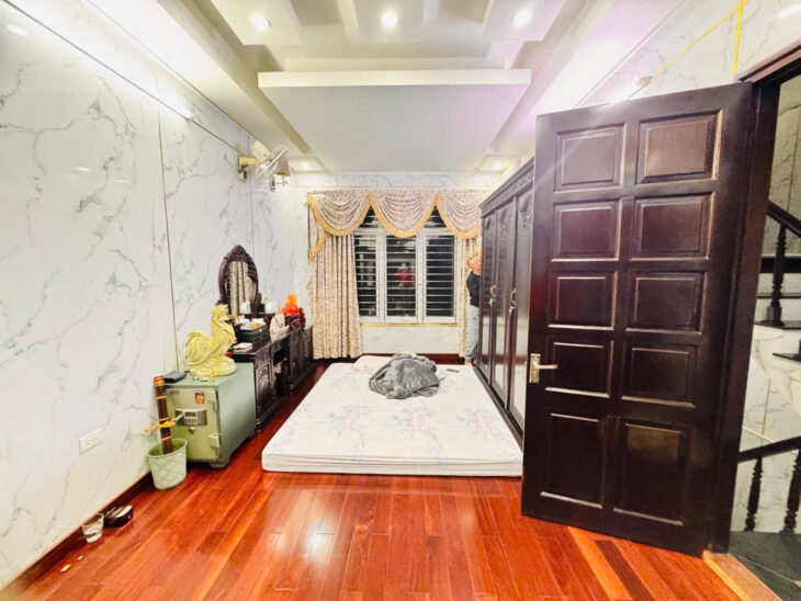BÁN NHÀ HOÀNG NGÂN – DÂN XÂY TÂM HUYẾT – NGÕ NÔNG, 20M RA PHỐ – DT 50M2X5T – GIÁ 10,2 TỶ
