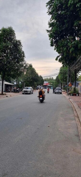 BÁN ĐẤT CÓ NHÀ CẤP 4 MẶT TIỀN ĐƯỜNG MẠC ĐỈNH CHI – TÂN AN, TDM, BÌNH DƯƠNG.