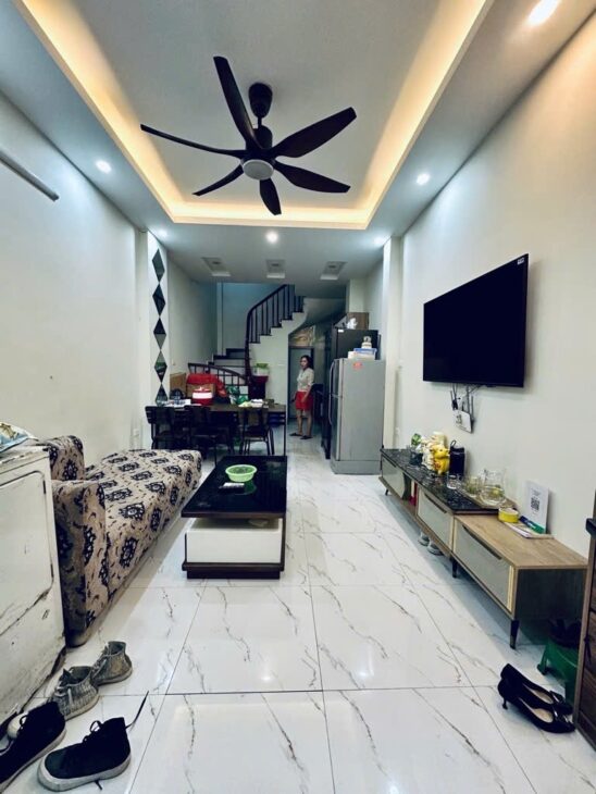BÁN NHÀ THƯỢNG THANH 35M2* 5 TẦNG* 4.8 TỶ, FULL NỘI THẤT