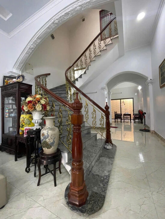 Bán nhà phân lô Đông Trà – Chợ Hàng, 100m 3 tầng, độc lập sân cổng, GIÁ 7.2 tỉ