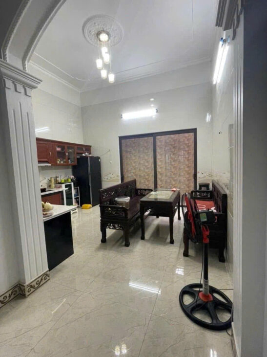 Bán nhà phân lô Đông Trà – Chợ Hàng, 100m 3 tầng, độc lập sân cổng, GIÁ 7.2 tỉ