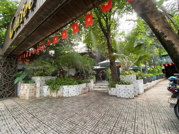 Gò Vấp ! SANG NHƯỢNG QUÁN Cafe S/VƯỜN 500m2 ( 20m x 27m ), MB thuê chỉ 37 tr / tháng, Liên hệ: