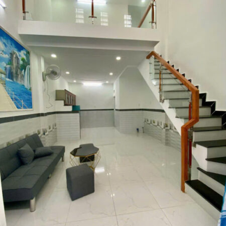 NHà Đẹp Giá Rẻ 44m SHR Giá Chỉ 2 Tỷ 65 Hẻm Xe Hơi Hiệp Thành Quận 12 Sát Gò Vấp