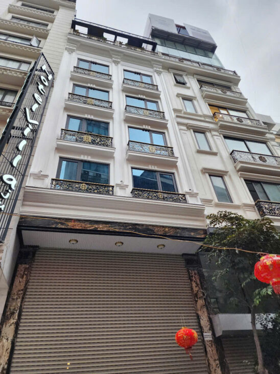 Bán tòa nhà Lê Đức Thọ, DT: 106 m2, 8 tầng, MT: 7 m, giá: 66 tỷ.