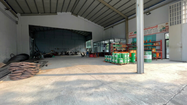 BÁN XƯỞNG MỚI, KIÊN CỐ ĐƯỜNG NGUYỄN THỊ RÀNH, CỦ CHI, 2,220 M2 ĐẤT – CÓ NHÀ CẤP 4 PHÍA SAU, VƯỜN