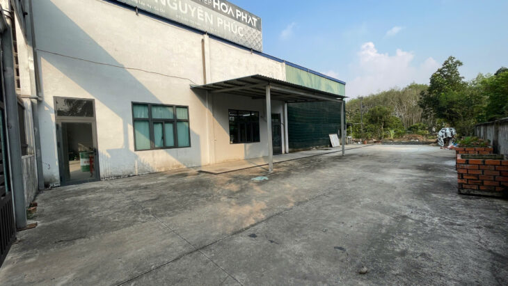BÁN XƯỞNG MỚI, KIÊN CỐ ĐƯỜNG NGUYỄN THỊ RÀNH, CỦ CHI, 2,220 M2 ĐẤT – CÓ NHÀ CẤP 4 PHÍA SAU, VƯỜN