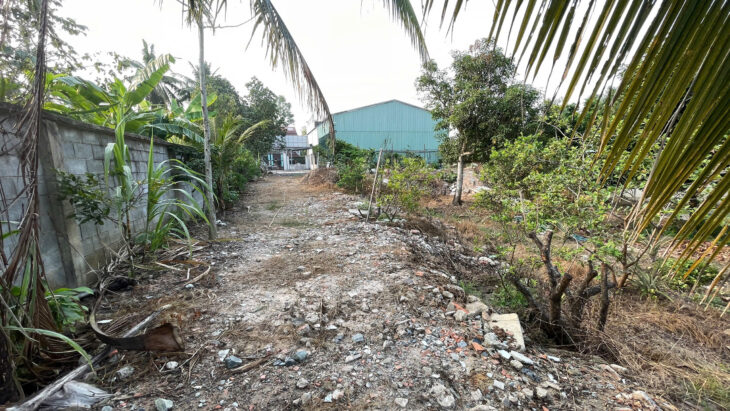 BÁN XƯỞNG MỚI, KIÊN CỐ ĐƯỜNG NGUYỄN THỊ RÀNH, CỦ CHI, 2,220 M2 ĐẤT – CÓ NHÀ CẤP 4 PHÍA SAU, VƯỜN