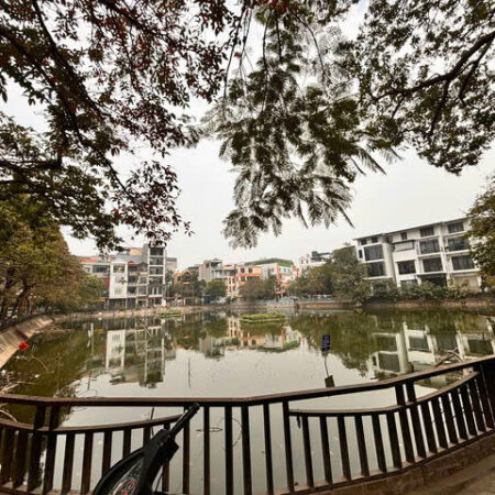 BÁN MẢNH ĐẤT HIẾM VỊ TRÍ SIÊU ĐẸP PHỐ BỒ ĐỀ VIEW HỒ, KINH DOANH ĐỈNH,50M2,9 TỶ.
