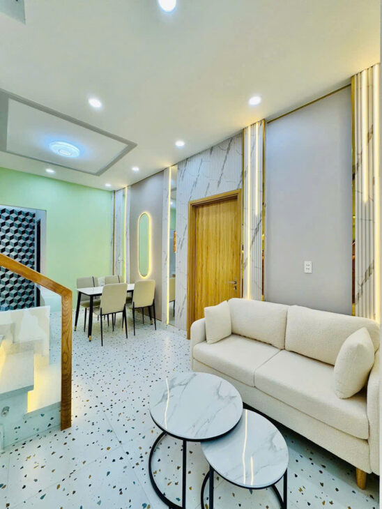 4.75 tỳ- 44m2- bán nhà 2 tầng mới full NT- 4PN ngay ngã 5 Bình Hòa- Nơ Trang Long