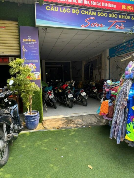 Không có người trông coi cần sang quán