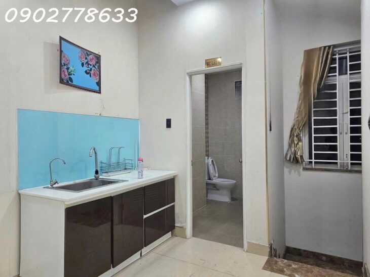 11 TỶ ( có thương lượng ) Bán Nhà 1 trệt 5 lầu mặt tiền đường Huỳnh Văn Lũy P.Quang Vinh