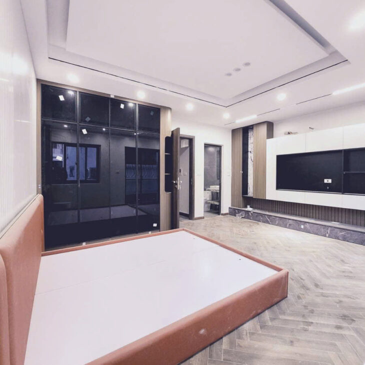 NHÀ MỚI ĐẸP PHỐ TRẠM, KINH DOANH,Ô TÔ NGỦ TRONG NHÀ 41M2, 6 TẦNG, MẶT TIỀN 5.4M,10.5 TỶ.