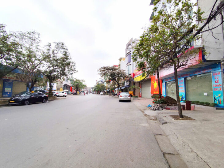 Bán đất mặt đường Vòng Cầu Niệm, 80m, vỉa hè 8m, vị trí cực đẹp, Giá 6.1 tỉ