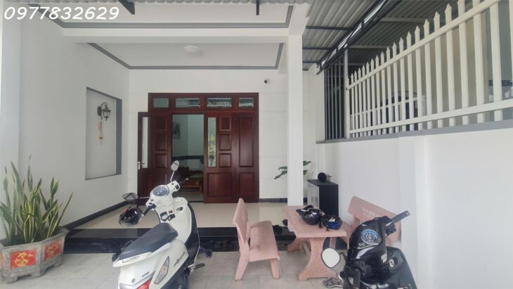 Bán nhà 2 lầu Hẻm Nguyễn Công Trứ – Tân Thiện – TX LaGi giá ngộp sổ riêng