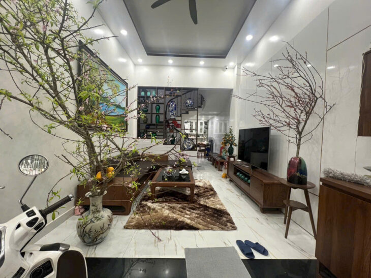 Bán nhà tuyến 2 Lạch Tray, 45m 3 tầng, đường 8m, Giá 5.7 tỉ gần Cầu Vượt