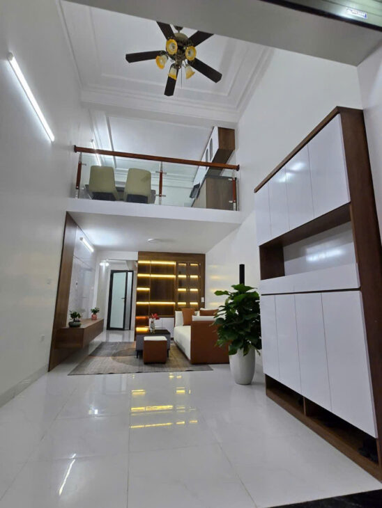 EM BÁN NHÀ Ở #BƯỞI #TÂYHỒ 5 Tầng 35m2 dân xây -8x tỷ- Gõ 3 Gác Tránh- 10m ra Oto