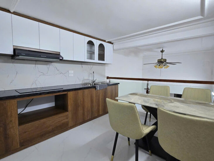 EM BÁN NHÀ Ở #BƯỞI #TÂYHỒ 5 Tầng 35m2 dân xây -8x tỷ- Gõ 3 Gác Tránh- 10m ra Oto