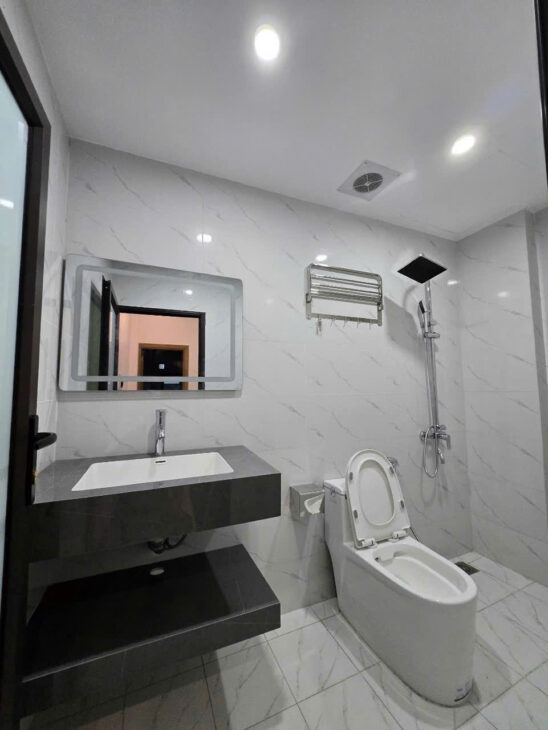 EM BÁN NHÀ Ở #BƯỞI #TÂYHỒ 5 Tầng 35m2 dân xây -8x tỷ- Gõ 3 Gác Tránh- 10m ra Oto